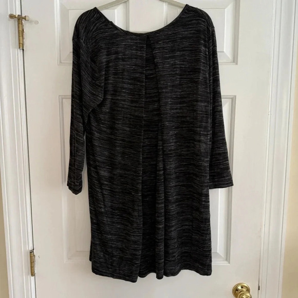 Mod-o-doc dress/tunic size swing style Large with cut out back - Picture 6 of 7